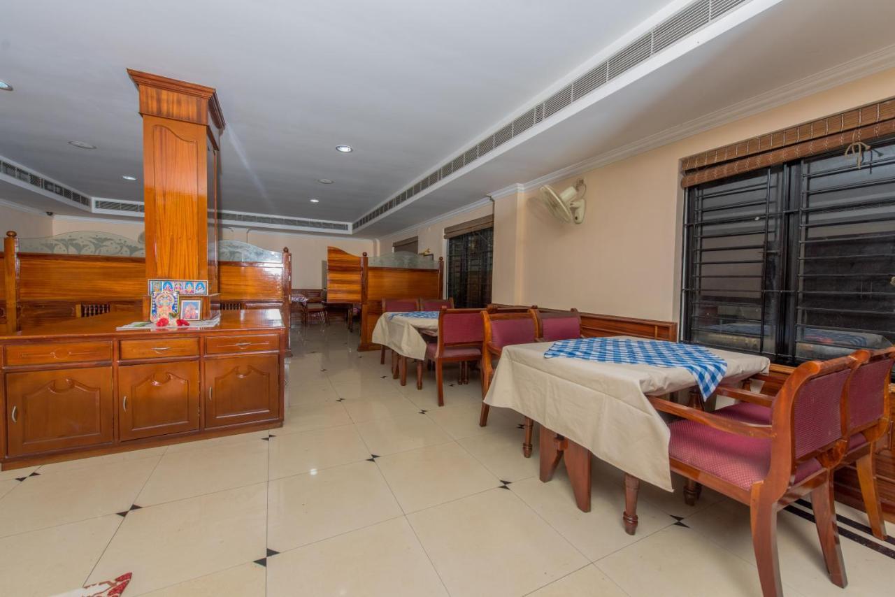 Kallada Golden Hotel Thrissur Exterior photo